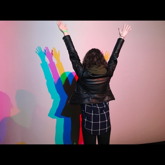 Meet your Posher, Rachel - Picture 1 of 1